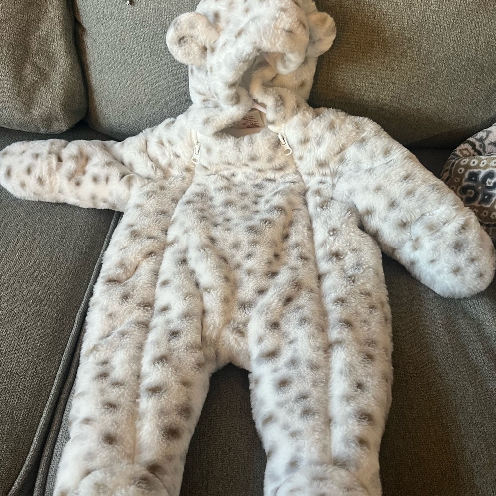 Baby coat 3-6 months